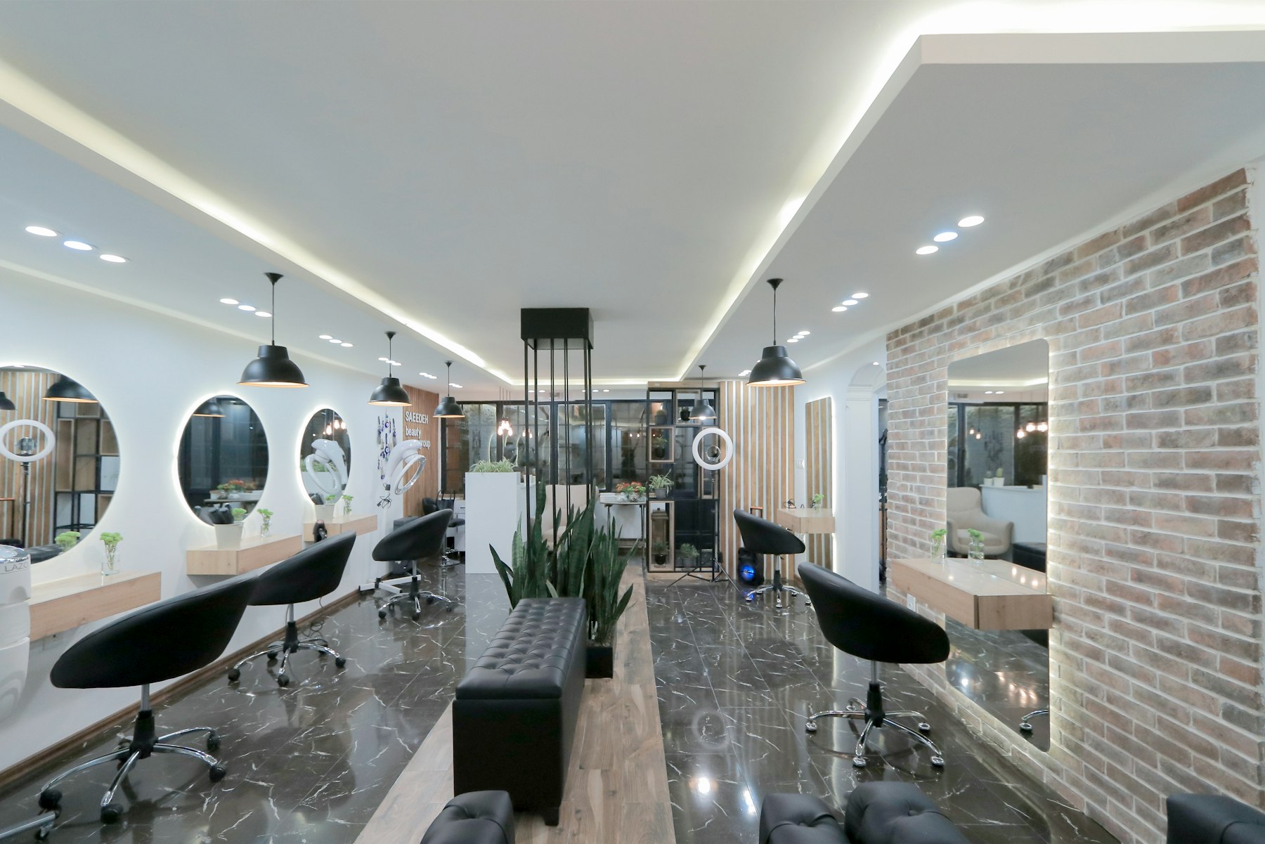 The Wren & Ivy studio
